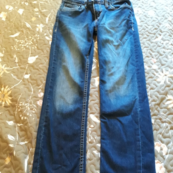 Levi's Other - 🏷Levi Jeans Boy Size 12 Regular